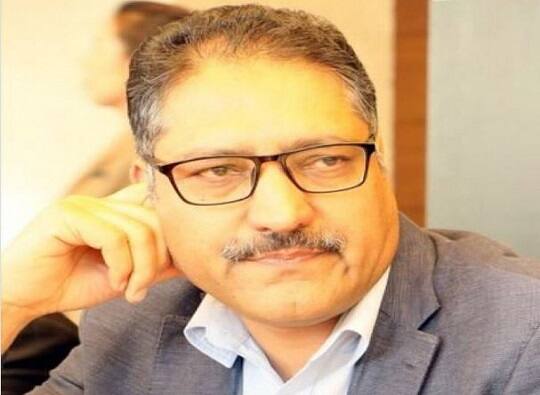 'Rising Kashmir' Editor Shujaat Bukhari shot dead In Srinagar latest update ज्येष्ठ पत्रकार शुजात बुखारी यांची गोळ्या झाडून हत्या