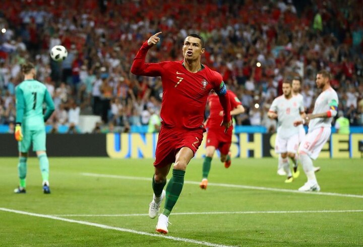 Ronaldo scores hat-trick as Portugal draw Spain 3-3 FIFA World Cup 2018 : रोनाल्डोची हॅटट्रिक, पोर्तुगाल-स्पेन 3-3