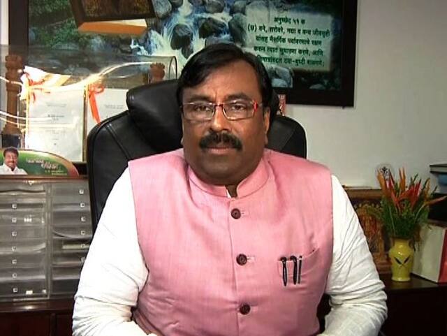 कुणाला मंत्री करायचं हे मुख्यमंत्री परदेशातून ठरवूनच आलेत : मुनगंटीवार