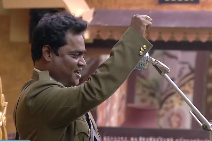 नंदकिशोर चौगुले स्पर्धकांना काहीही करायला सांगत आहेत. बूट पॉलिश करण्यापासून ते पाय धुण्यापर्यंत, चहा बनवण्यापासून ते मसाज करण्यापर्यंत अशी कोणतीही कामं हुकूमशाह नंदकिशोर चौगुले बिग बॉसच्या घरातील स्पर्धकांना सांगत आहे.