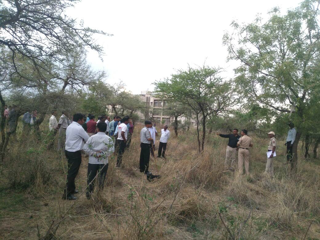 Amravati University employee committed suicide अमरावती विद्यापीठात कर्मचाऱ्याची आत्महत्या, दोन चिठ्ठ्या सापडल्या!