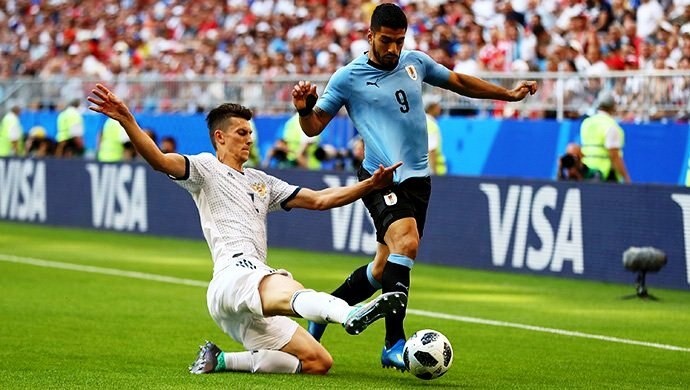 Uruguay beat Russia by 3-0 in FIFA world cup उरुग्वेकडून रशियाचा 3-0 ने धुव्वा