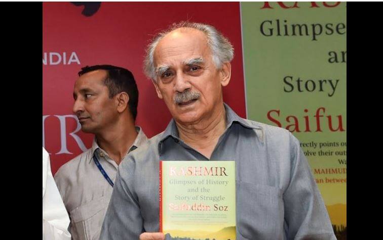arun-shourie statement on surgical strike पाकिस्तानवरील 'सर्जिकल स्ट्राईक' नाही तर 'फर्जिकल स्ट्राईक'- अरुण शौरी