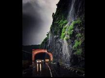 मुंबई-पुणे एक्सप्रेस वेवरील नयनरम्य दृश्य