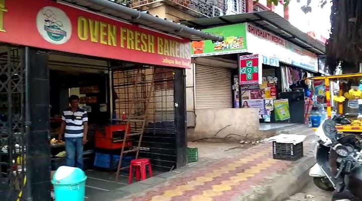 Customer beaten by Shopkeeper after demands plastic bag प्लास्टिक पिशवी मागितल्याने ग्राहकाला बांबूने मारहाण