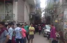 खळबळजनक घटनेने दिल्ली हादरली, एकाच घरात 11 मृतदेह