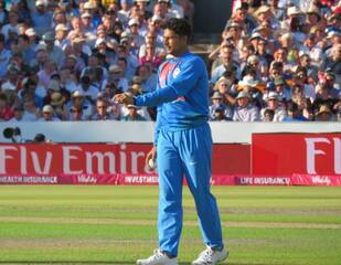 मॅन ऑफ द मॅच, कुलदीपच्या फिरकीसमोर साहेबांची गिरकी!