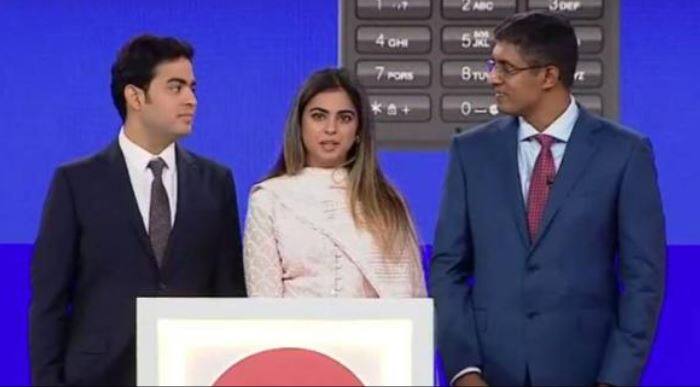 जिओ अॅप लॉन्च, घरातील फ्रीजपासून लाईटपर्यंत सर्व उपकरणं जिओ अॅपद्वारे चालतील. टीव्ही, कॅमेरा, प्लग्ज दरवाजे इत्यादी आवाजानेच कंट्रोल होणार 