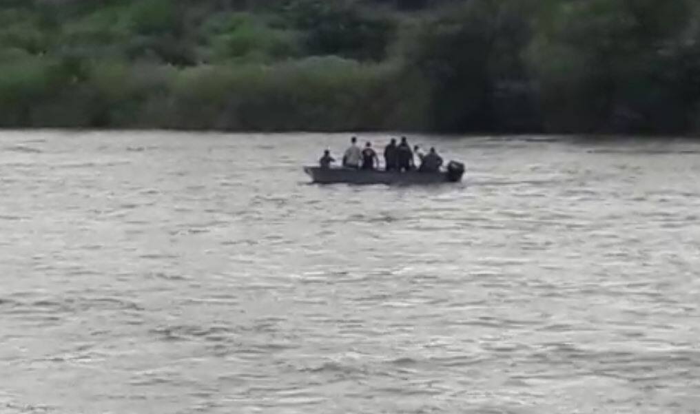 कृष्णा नदीत उडी मारण्याची पैज महागात, एकाचा मृत्यू three youths drawn in Krishna basin two saved one got missing कृष्णा नदीत उडी मारण्याची पैज महागात, एकाचा मृत्यू