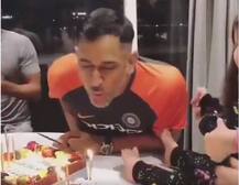 बर्थ डे स्पेशल : धोनीचे सहा बेमिसाल निर्णय