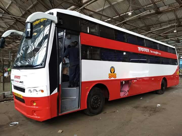 एसटीच्या रातराणी बसला जितकं भाडं प्रवाशांना द्यावं लागतं तितकंच किंवा त्यापेक्षा थोडं जास्त भाडं एसटीच्या या नव्या विनावातानुकूलित शयनयान बससाठी आकारलं जाऊ शकतं.  मात्र या संदर्भात अंतिम निर्णय अद्याप झालेला नाही.