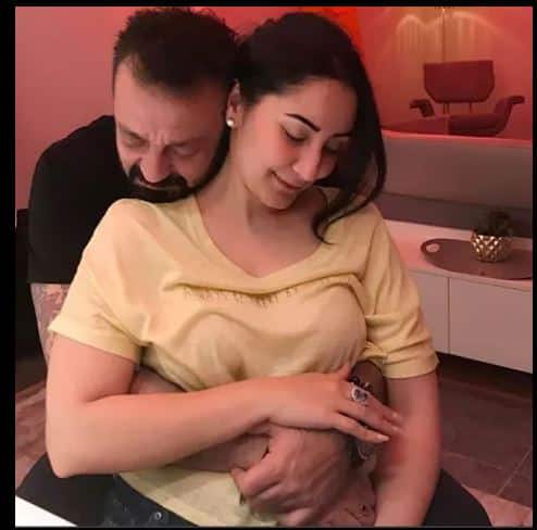 संजय दत्तची बायोपिक संजूमध्ये मान्यताची भूमिका दिया मिर्झाने साकारली आहे. (Photo: maanayata)