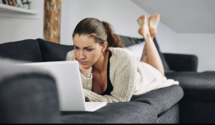 दुसरीकडे, नऊ टक्के महिला अशाही आहेत, ज्यांना पोर्नोग्राफीत पाहिलेल्या गोष्टी खऱ्या आयुष्यात सेक्स करताना ट्राय करायला आवडतात. (फोटो सौजन्य: गुगल)