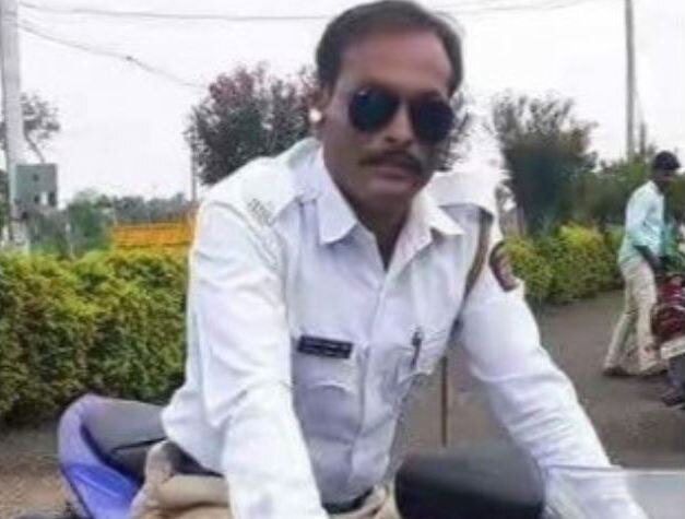 police constable murder in sangli सांगलीत पोलीस कर्मचाऱ्याची हत्या, घटना सीसीटीव्हीत कैद