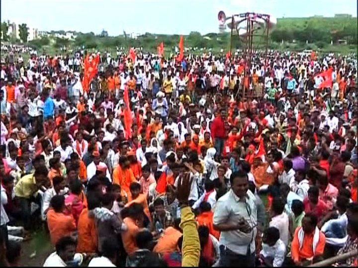 Maratha Kranti Morcha Again Started Protest In Beed Parali मराठा क्रांती मोर्चाचे परळीत पुन्हा रोखठोक आंदोलन