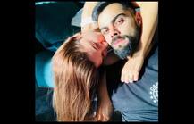 PHOTO : विराट-अनुष्काचा रोमान्स जेव्हा कॅमेऱ्यात कैद होतो...