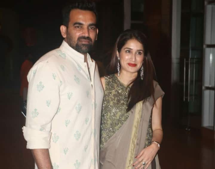 झहीर खान पत्नी सागरिकासोबत आला होता, तर युवराज एकटाच होता.