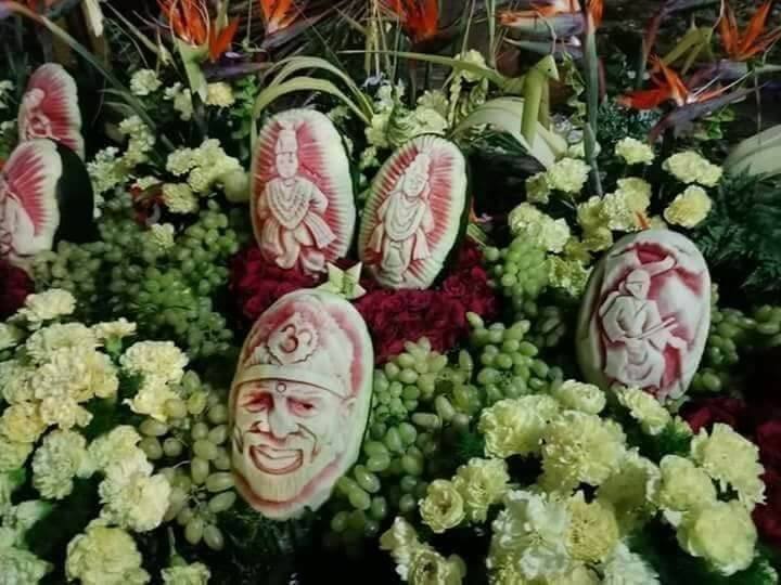 पाहा आणखी फोटो...