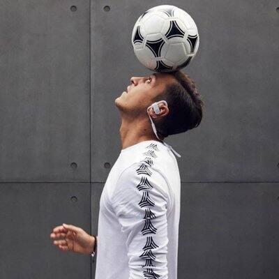 Mesut Ozil retires from German football team वंशभेदाच्या टीकेला कंटाळून मेसूतचा जर्मन फुटबॉल टीमला बाय बाय