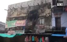 मध्य प्रदेशात पत्त्यांप्रमाणे इमारत कोसळली