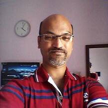 प्रकाश देसाई दरीतून वर आले, रेंज आल्यावर अपघाताची माहिती दिली!