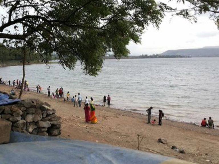 Khadakwasla dam beach closed for tourists on sunday खडकवासला धरण परिसरातील चौपाटी दर रविवारी बंद राहणार