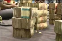 विठू माझा \'कोट्यधीश\', पांडुरंगाच्या चरणी भरभरुन दान