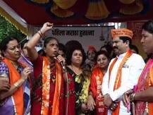 हातकणंगलेत आंदोलक महिलांनी शिवसेना आमदाराला बांगड्या दाखवल्या