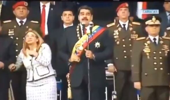 drone attack attempted during live speech of Venezuela president Nicolas maduro लाईव्ह भाषणात ड्रोन हल्ला, व्हेनेझुएलाचे राष्ट्रपती बचावले