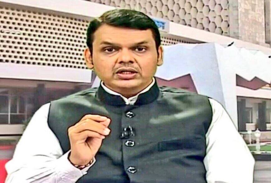 मेगाभरती स्थगित, नोव्हेंबरपर्यंत आरक्षण प्रक्रिया: मुख्यमंत्री CM Devendra Fadanvis talked with citizens of Maharashtra on Reservation Issue मेगाभरती स्थगित, नोव्हेंबरपर्यंत आरक्षण प्रक्रिया: मुख्यमंत्री