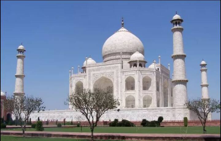  कॅशलेस पेमेंट केल्यास ताजमहल पाहणं पर्यटकांना स्वस्त पडणार आहे. भारतीय पर्यटकांनी डिजिटल पेमेंट केल्यास पाच रुपये आणि विदेश पर्यटकांना 50 रुपये सूट मिळणार आहे. -गूगल फ्री इमेज