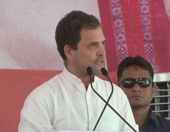 Rafale Deal Snatched Jobs From Indians : Rahul Gandhi attacks PM Narendra Modi latest update राफेल विमान खरेदीमुळे भारतीयांचा रोजगार हिरावला : राहुल गांधी