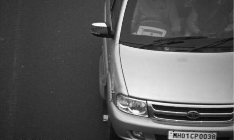 कारभारी दमानं... वाहतूक नियम मोडून मुख्यमंत्री सुसाट CM Devendra Fadnavis name in list of violations of traffic rules कारभारी दमानं... वाहतूक नियम मोडून मुख्यमंत्री सुसाट