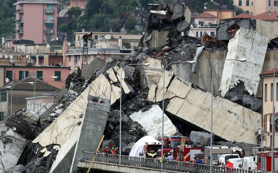 इटलीत उड्डाणपूल कोसळून 39 जणांचा मृत्यू