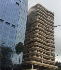 परळमधील क्रिस्टल टॉवरच्या बाराव्या मजल्यावर मोठी आग