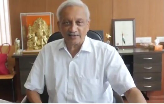 Goa CM Manohar Parrikar Has Pancreatic Cancer, reveals goa government मनोहर पर्रिकरांना स्वादुपिंड कर्करोग, गोव्याच्या आरोग्यमंत्र्यांचा खुलासा