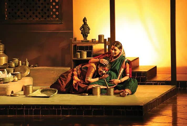 'फोर्ब्ज' मासिकात 'संगीत देवबाभळी' नाटकाचा गौरव Forbes India applauds Sangeet Devbabhali in article on commercial theater latest update 'फोर्ब्ज' मासिकात 'संगीत देवबाभळी' नाटकाचा गौरव