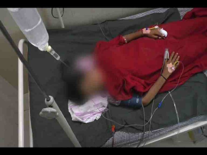 knife attack on girl in amaravati  अमरावतीत एकतर्फी प्रेमातून तरुणीवर चाकूहल्ला