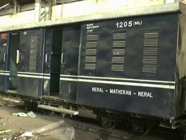 कुर्डुवाडीमध्ये बनलेली ही आकर्षक फुलराणी पुढील महिन्यात सेवेत दाखल होणार आहे. यामुळे माथेरानच्या राणीची सफर करणाऱ्या पर्यटकांना आता गारेगार प्रवासाचा आनंद घेता येणार आहे.