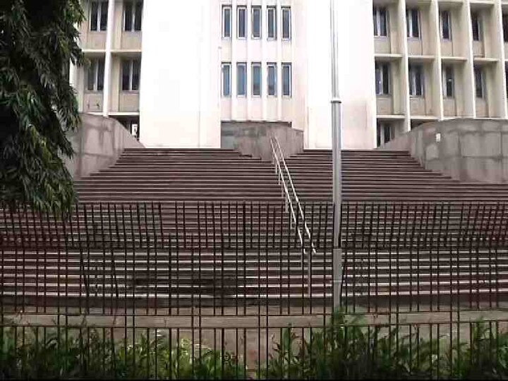 Mantralaya Buildings steps will be demolish मंत्रालयाच्या पायऱ्या तोडणार, सुरक्षेच्या दृष्टीने अडथळा