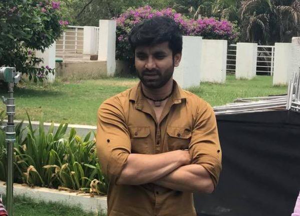 case register against actor santosh juvekar in pune  अभिनेता संतोष जुवेकरवर पुण्यात गुन्हा दाखल