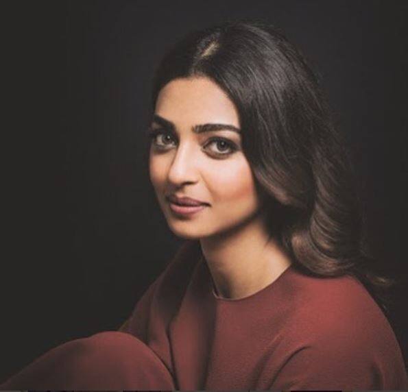 अभिनेता रितेश देशमुखसोबच्या 'लय भारी' या मराठी चित्रपटामधील राधिका तर सगळ्यांची मनं जिंकून गेली. लस्ट स्टोरीज, सॅक्रेड गेम्स, घुल यासारख्या वेब सीरिजमधून प्रेक्षकांच्या भेटीला आली आहे. (फोटो- इन्स्टाग्राम)