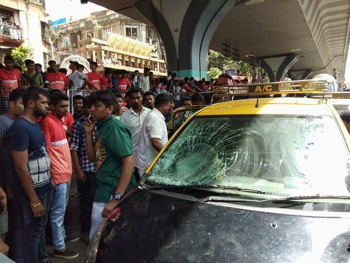 गणपती आगमण मिरवणुकीत उत्सवाला गालबोट लावणारे अनेक प्रकार घडल्याचं दिसून आलंय. या अशा अतीउत्साही तरुणांच्या दंडेलशाहीला पोलिस आणि सार्वजनिक मंडळं आळा घालणार का? असा प्रश्नं आता सर्वसामान्य विचारत आहेत.