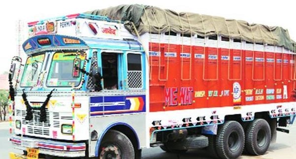 Bhopal : Serial killer gang confesses involvement in 33 Truck Driver killings latest update 33 ट्रकचालक-क्लीनर्सची हत्या, नऊ सीरिअल कीलर्सची टोळी जेरबंद