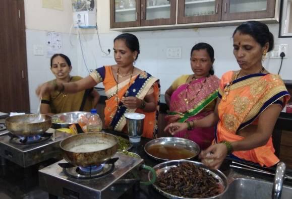 फूडफिरस्ता : रानभाज्या महोत्सवाच्या निमित्ताने