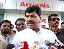 गृहमंत्र्यांच्या आदेशाने सूडबुद्धीने न्यायालयात अहवाल सादर : धनंजय मुंडे