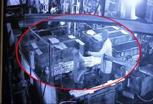 चेष्टेत गुदद्वारात प्रेशरने हवा सोडली, कामगाराचा मृत्यू