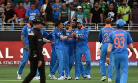 Asia Cup: 4 खेळाडू, ज्यांनी पाकिस्तानला सळो की पळो करुन सोडलं Asia Cup: 4 खेळाडू, ज्यांनी पाकिस्तानला सळो की पळो करुन सोडलं