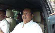 \'मला संपर्क करू नका, मी जातोय\'