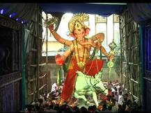 मुंबईचा राजा अर्थात गणेश गल्लीचा गणपती मार्गस्थ